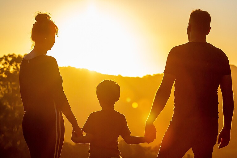 Familie und Sonne